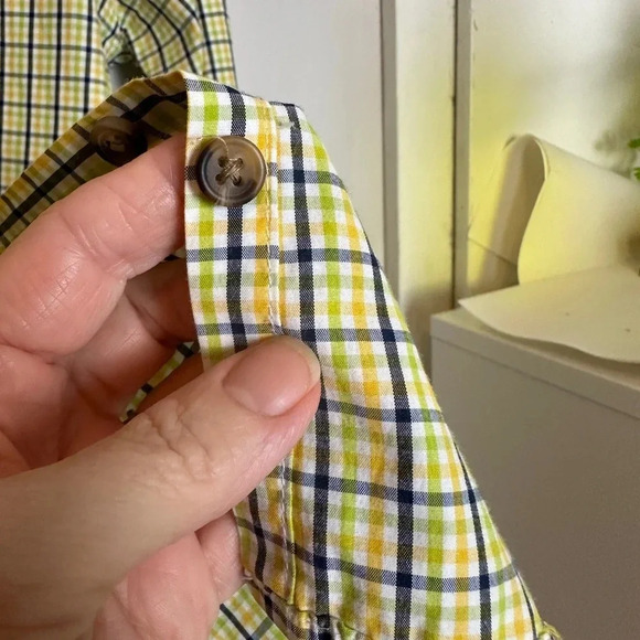 Men’s  plaid long sleeve shirt. - Picture 8 of 10